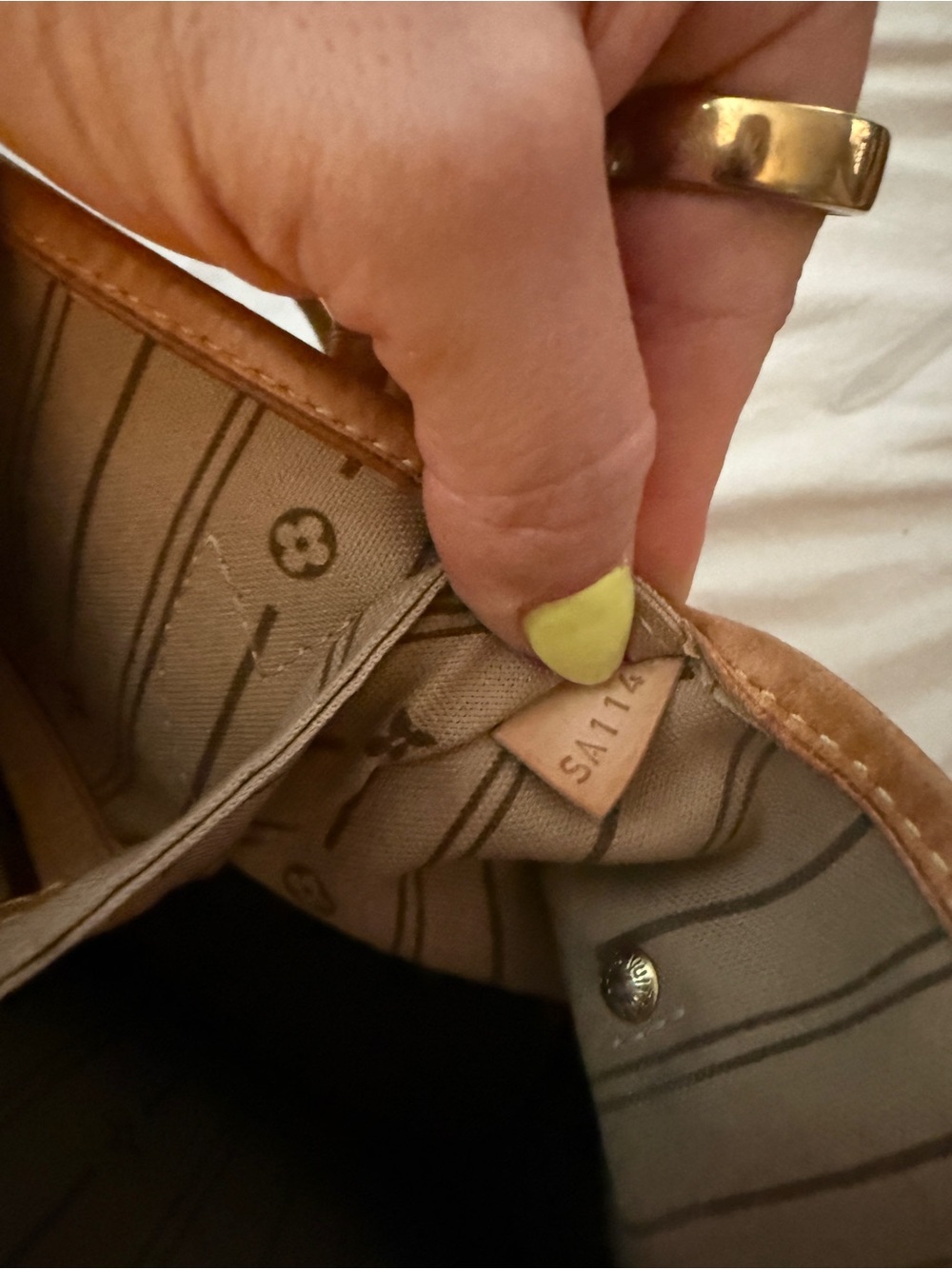 Louis Vuitton Monogram Canvas Brown Tote with Vachetta Trim - Picture 7 of 14